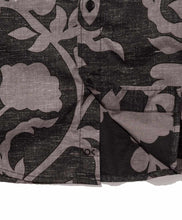 Load image into Gallery viewer, Essential S/S Shirt - Final Sale
