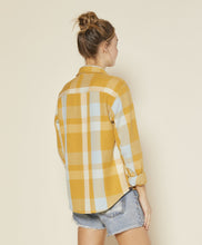 Load image into Gallery viewer, Women's Blanket Shirt
